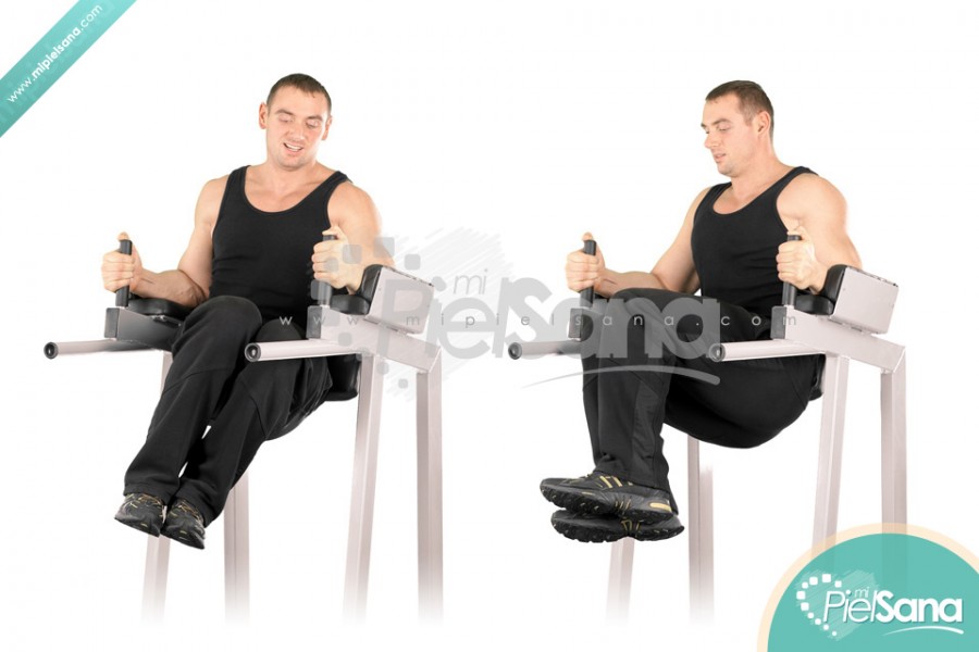 Roman Chair Twisting Knee Raise